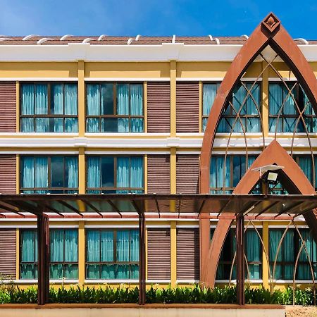 Srilamduan Hotel Sisaket Zewnętrze zdjęcie