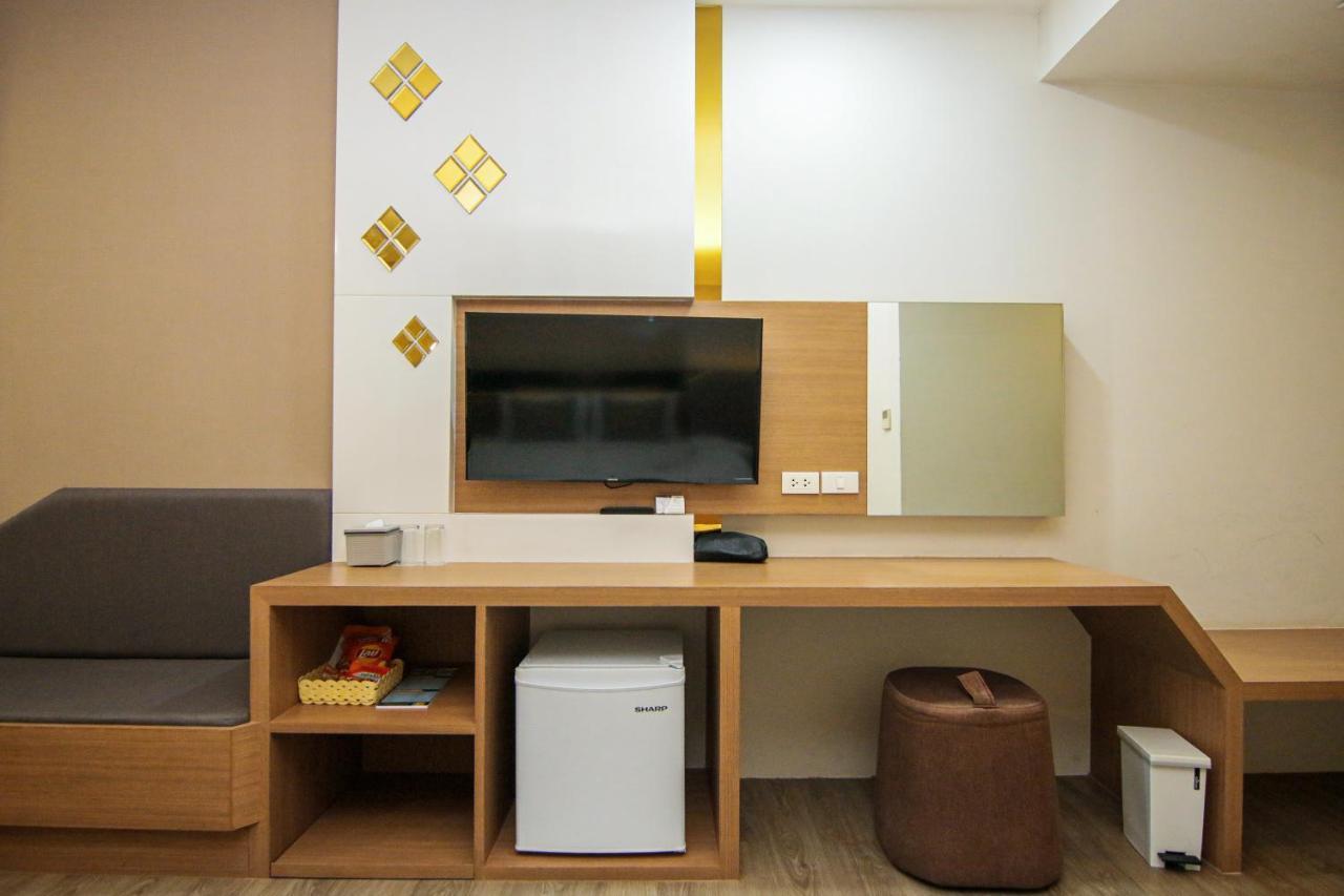 Srilamduan Hotel Sisaket Zewnętrze zdjęcie