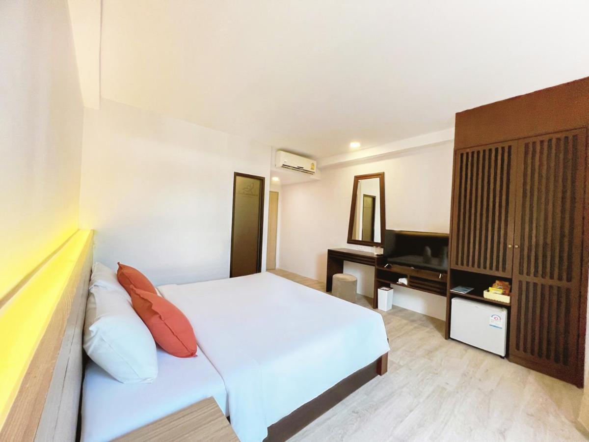 Srilamduan Hotel Sisaket Zewnętrze zdjęcie