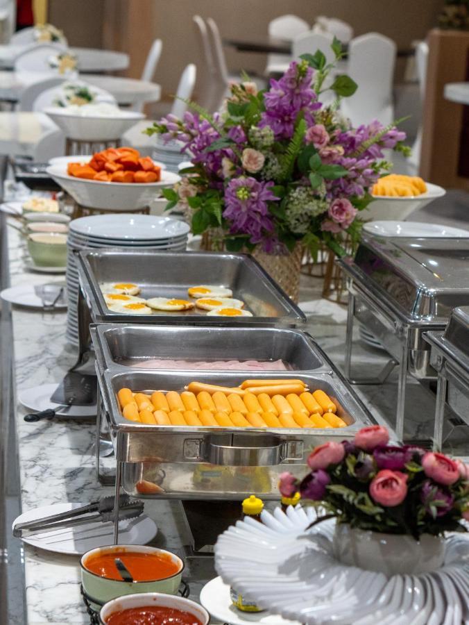 Srilamduan Hotel Sisaket Zewnętrze zdjęcie