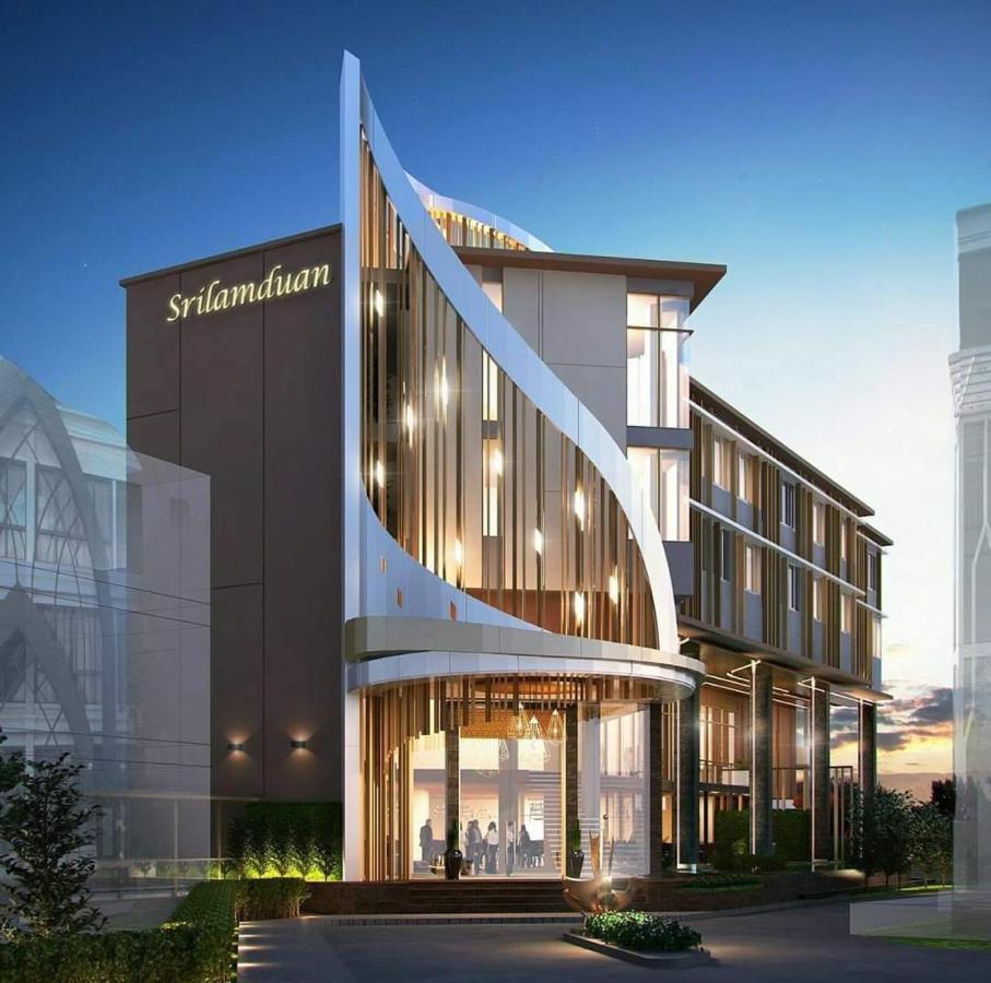 Srilamduan Hotel Sisaket Zewnętrze zdjęcie