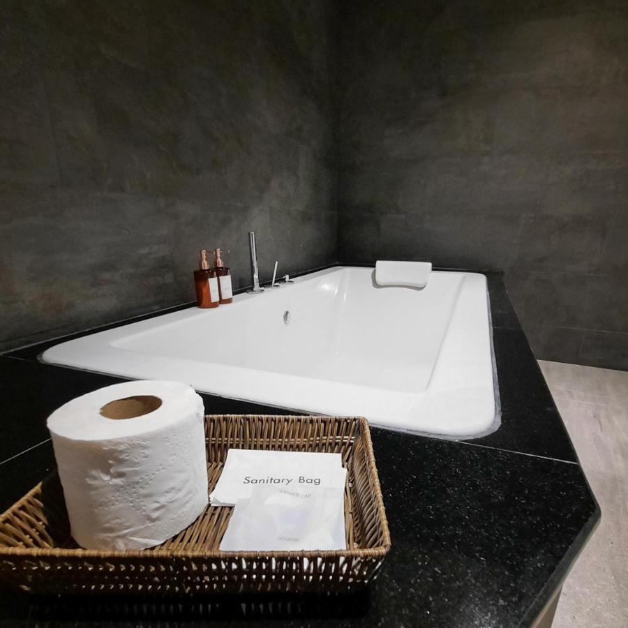 Srilamduan Hotel Sisaket Zewnętrze zdjęcie