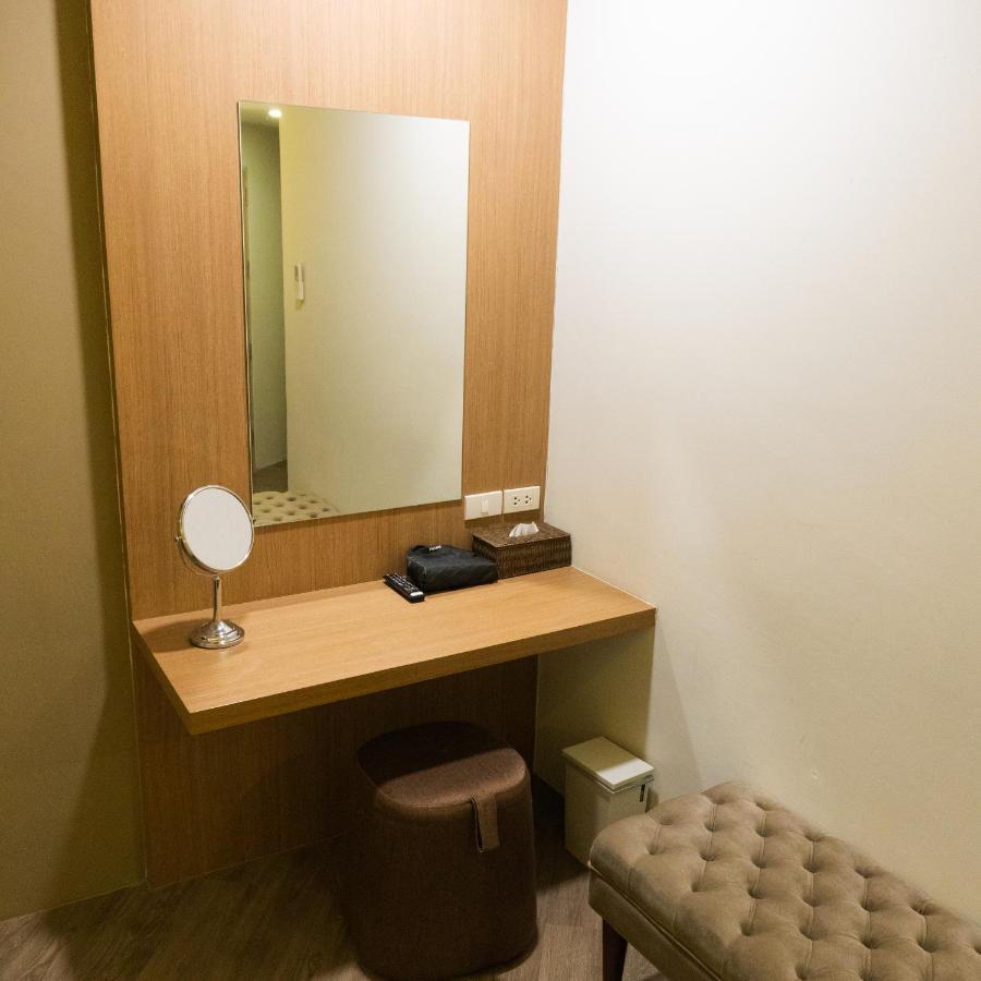 Srilamduan Hotel Sisaket Zewnętrze zdjęcie