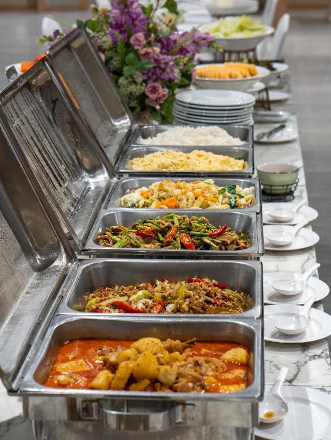 Srilamduan Hotel Sisaket Zewnętrze zdjęcie