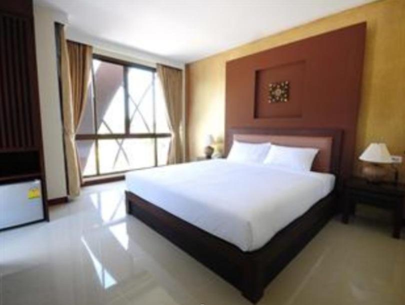 Srilamduan Hotel Sisaket Zewnętrze zdjęcie